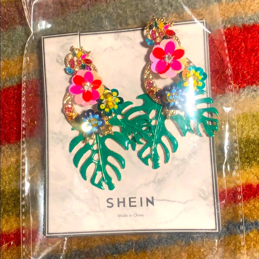 #💛SHEIN~FLOWER💕EARRINGz!!